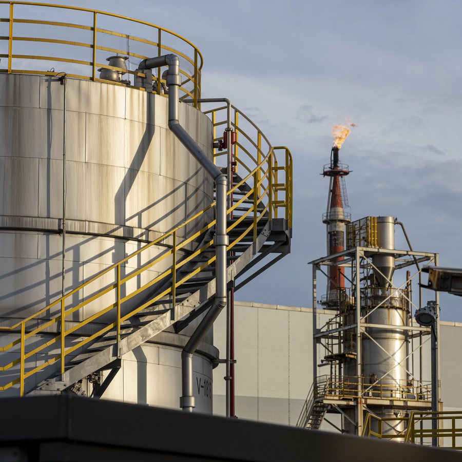 Process units and storage tanks at a refinery